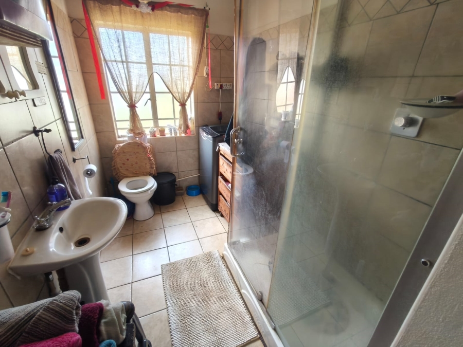 2 Bedroom Property for Sale in Modderfontein AH North West
